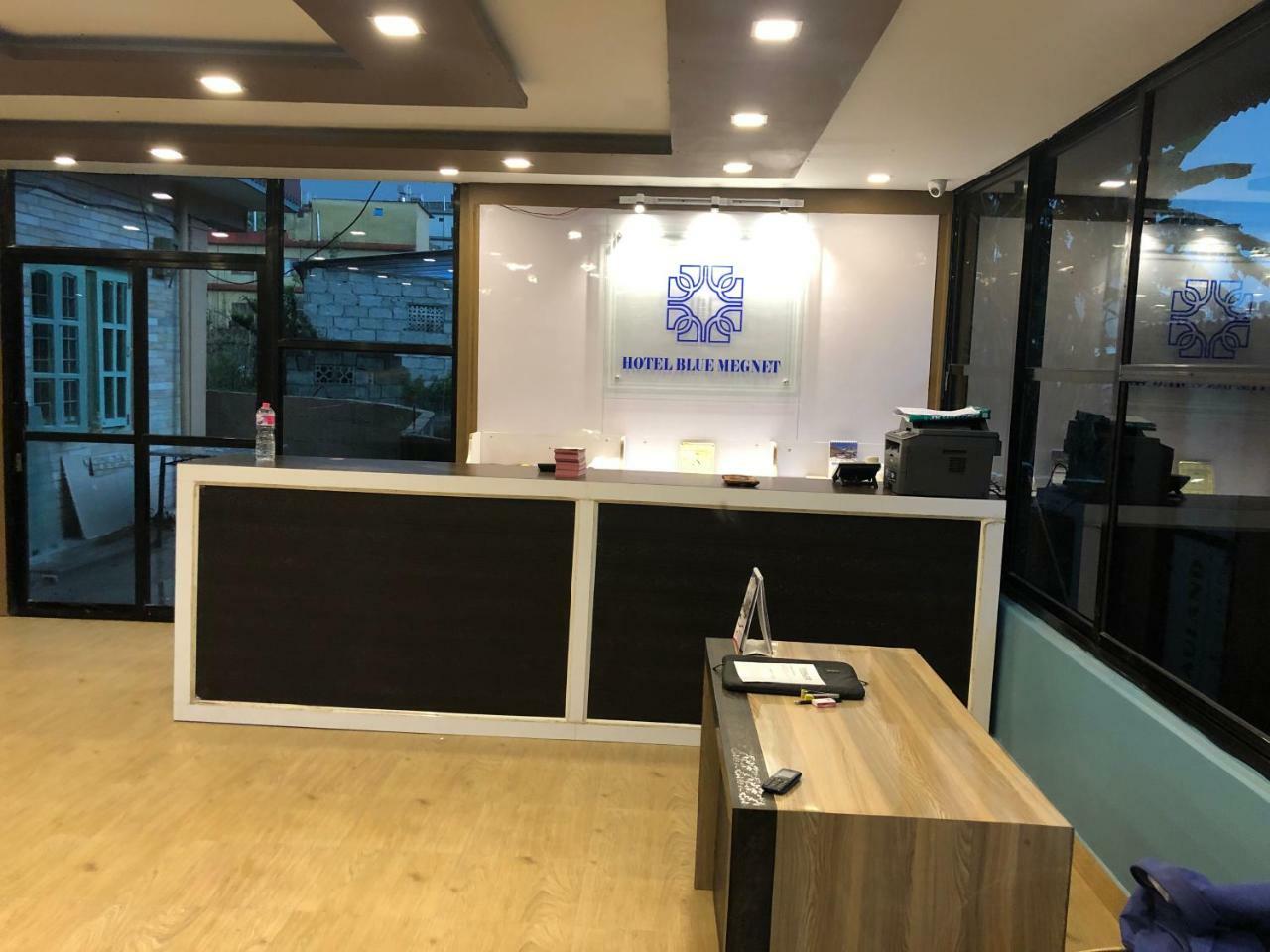 Hotel Blue Magnet Pokhara Bagian luar foto