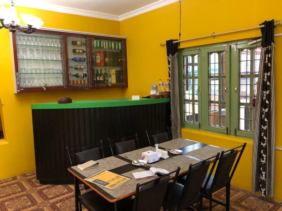 Hotel Blue Magnet Pokhara Bagian luar foto